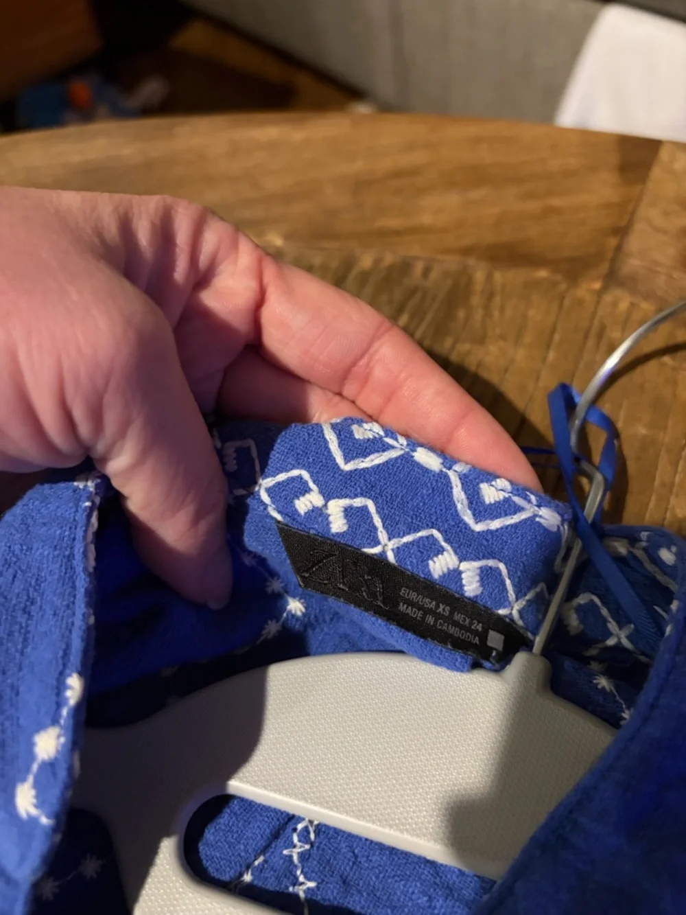 Zara Blue and White blouse, XS - Picture 2 of 5